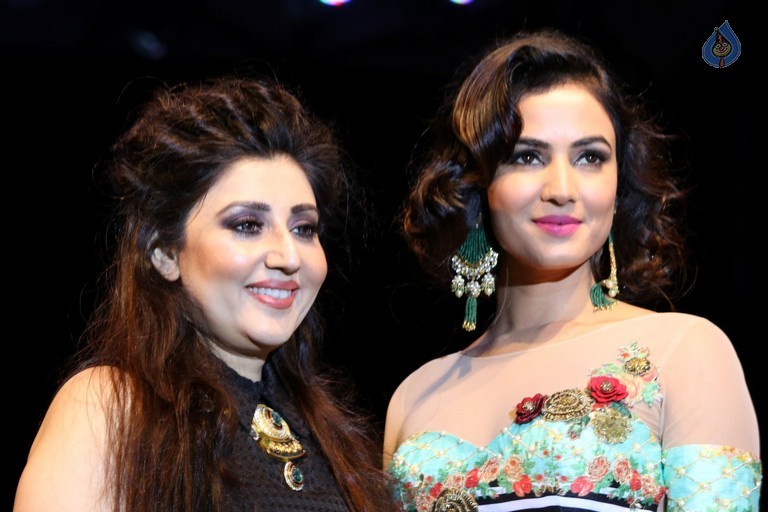 Smile Foundation 11th Edition Of Ramp For Champs - 4 / 63 photos