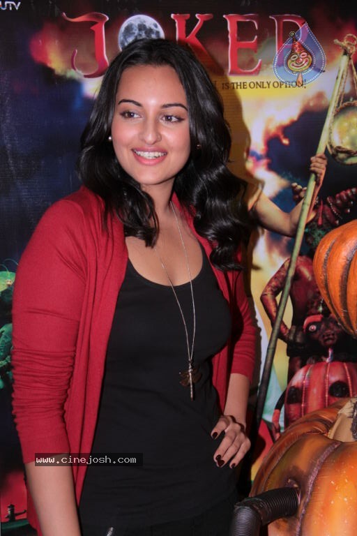 Sonakshi Sinha at Joker Film Event - 2 / 41 photos