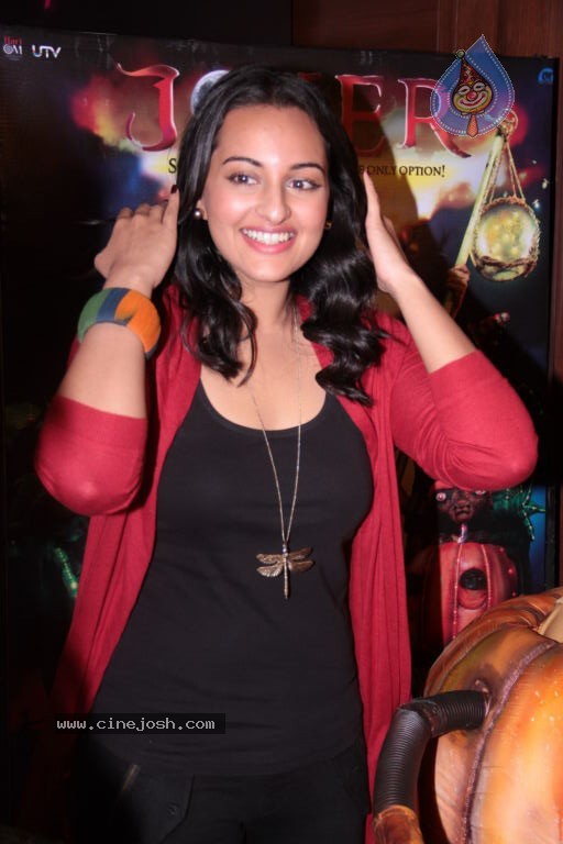 Sonakshi Sinha at Joker Film Event - 15 / 41 photos