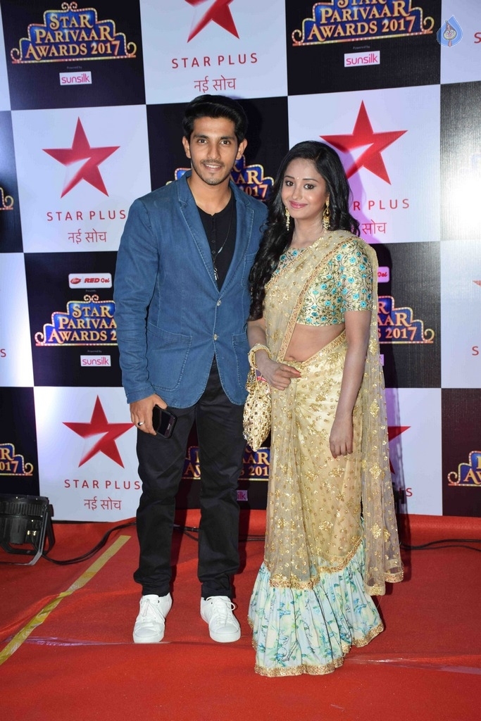 Star Parivar Awards 2017 Red Carpet Photos - 24 / 62 photos