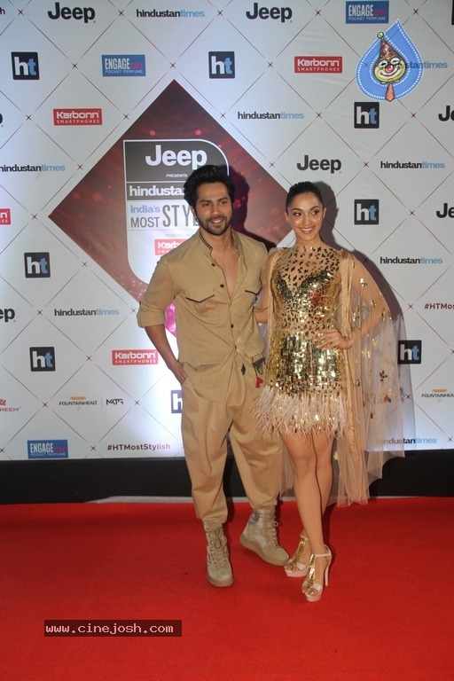 Star Studded Red Carpet Of Ht Most Stylish Awards 2018 - 19 / 36 photos