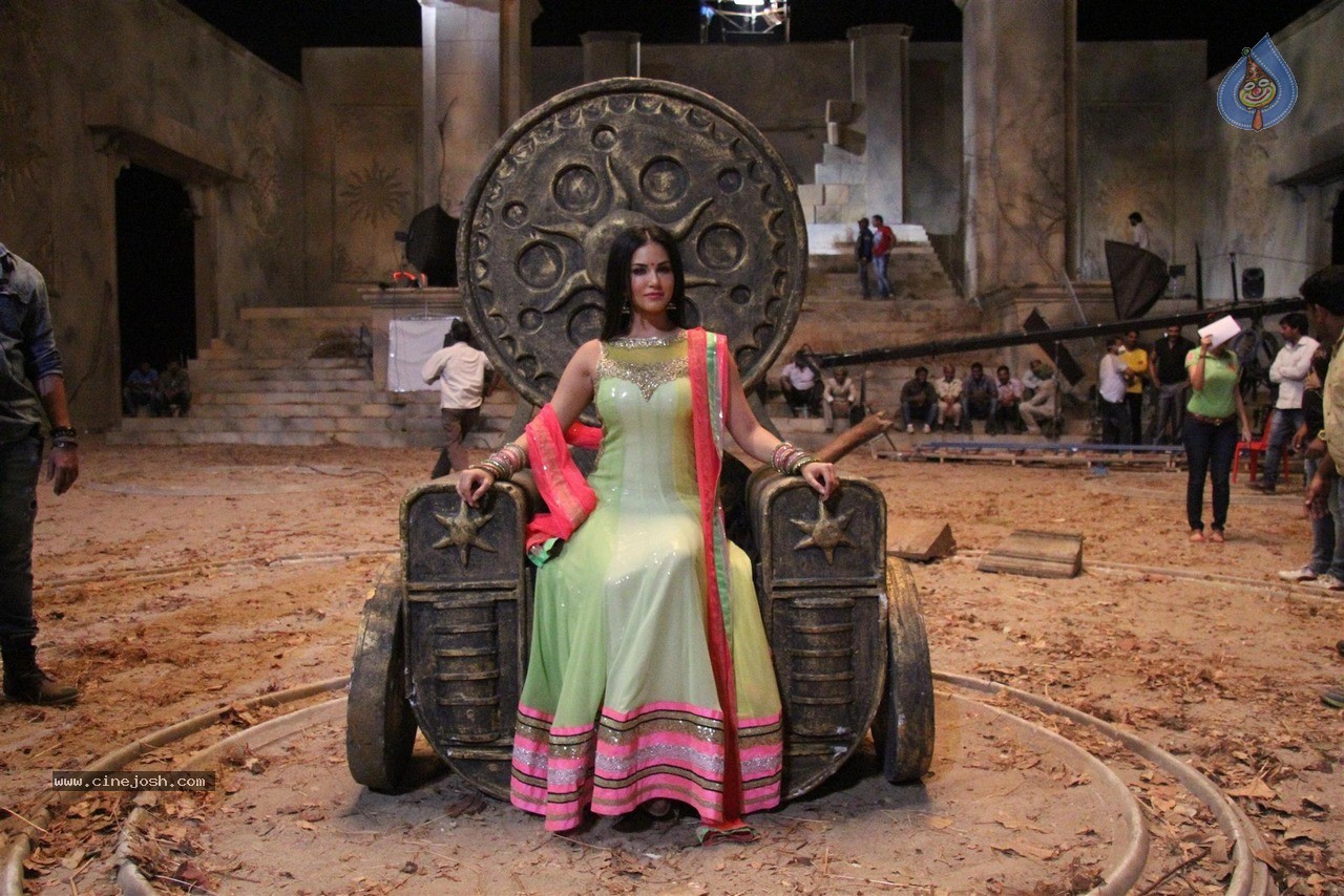 Sunny Leone at Film Leela Sets - 3 / 41 photos