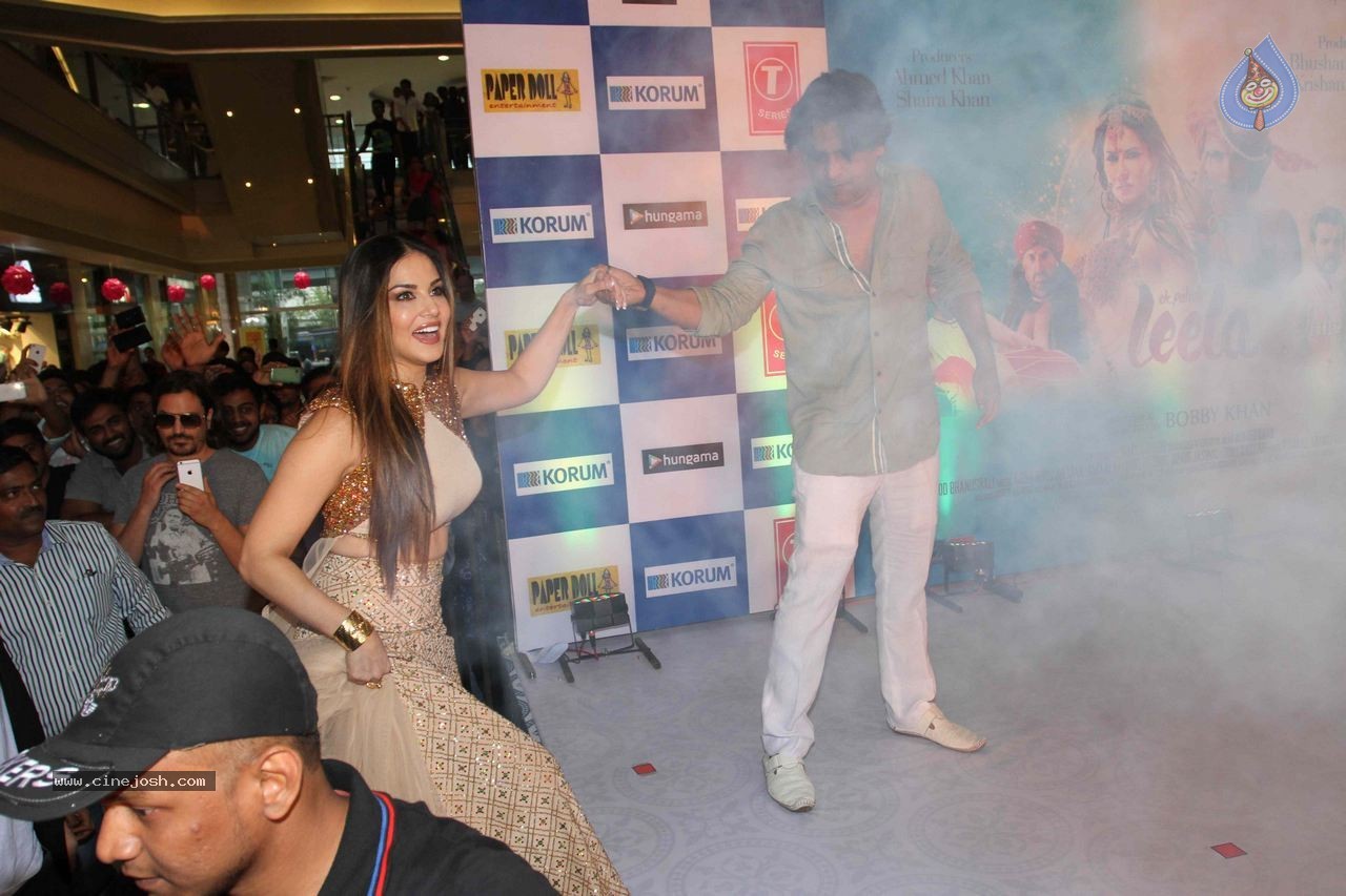 Sunny Leone Promotes Ek Paheli Leela Film - 18 / 36 photos