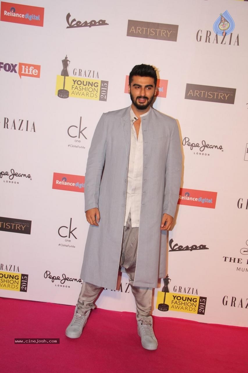 The Journey of 70s at Grazia Young Fashion Awards 2015 - 9 / 118 photos