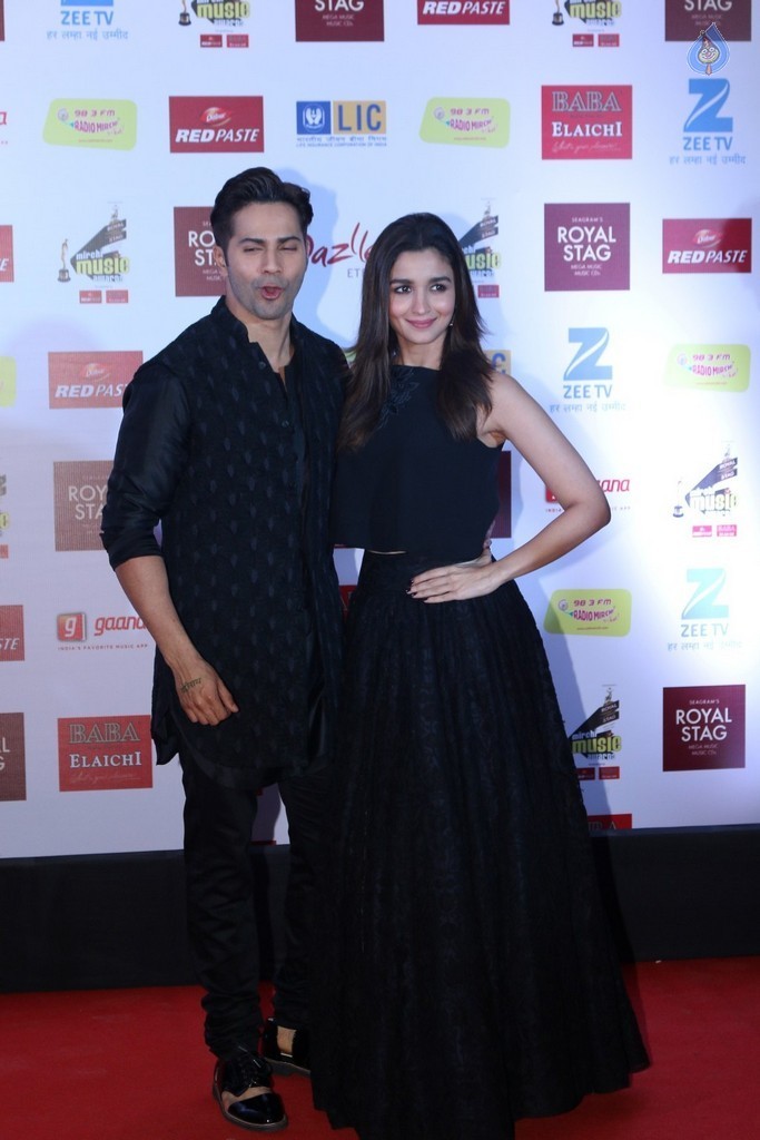 The Red Carpet of 9th Mirchi Music Awards - 1 / 105 photos