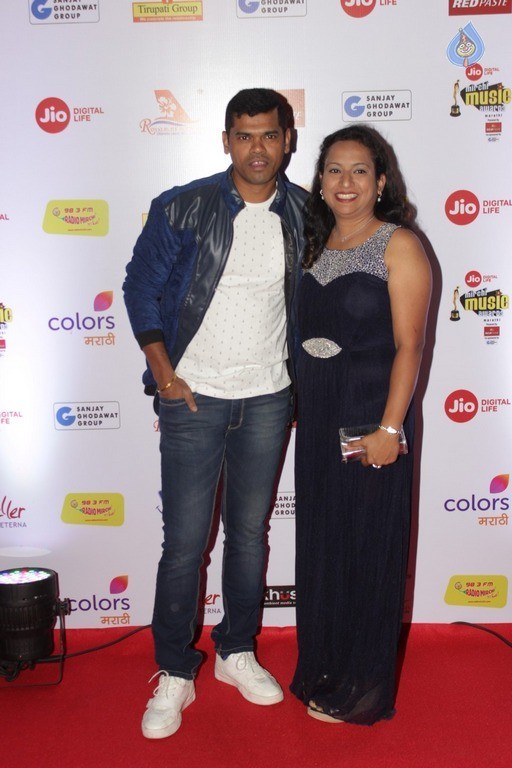 Mirchi Music Marathi Awards Red Carpet - 10 / 33 photos