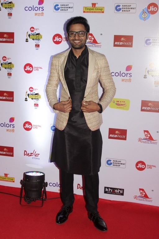 Mirchi Music Marathi Awards Red Carpet - 20 / 33 photos