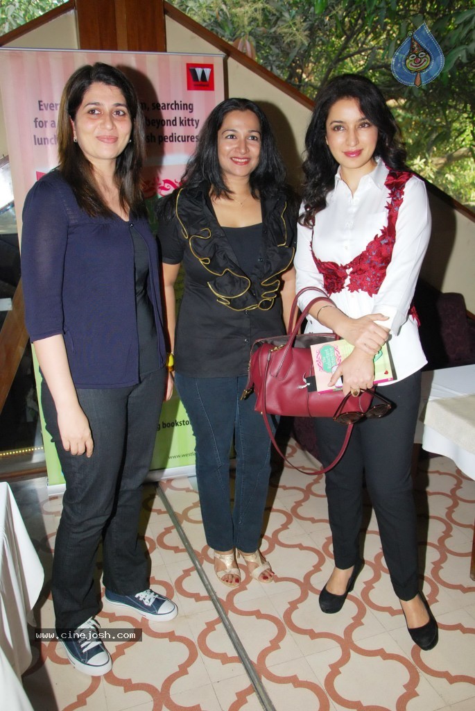 Tisca Chopra at Kiran Manral Book Launch - 4 / 23 photos