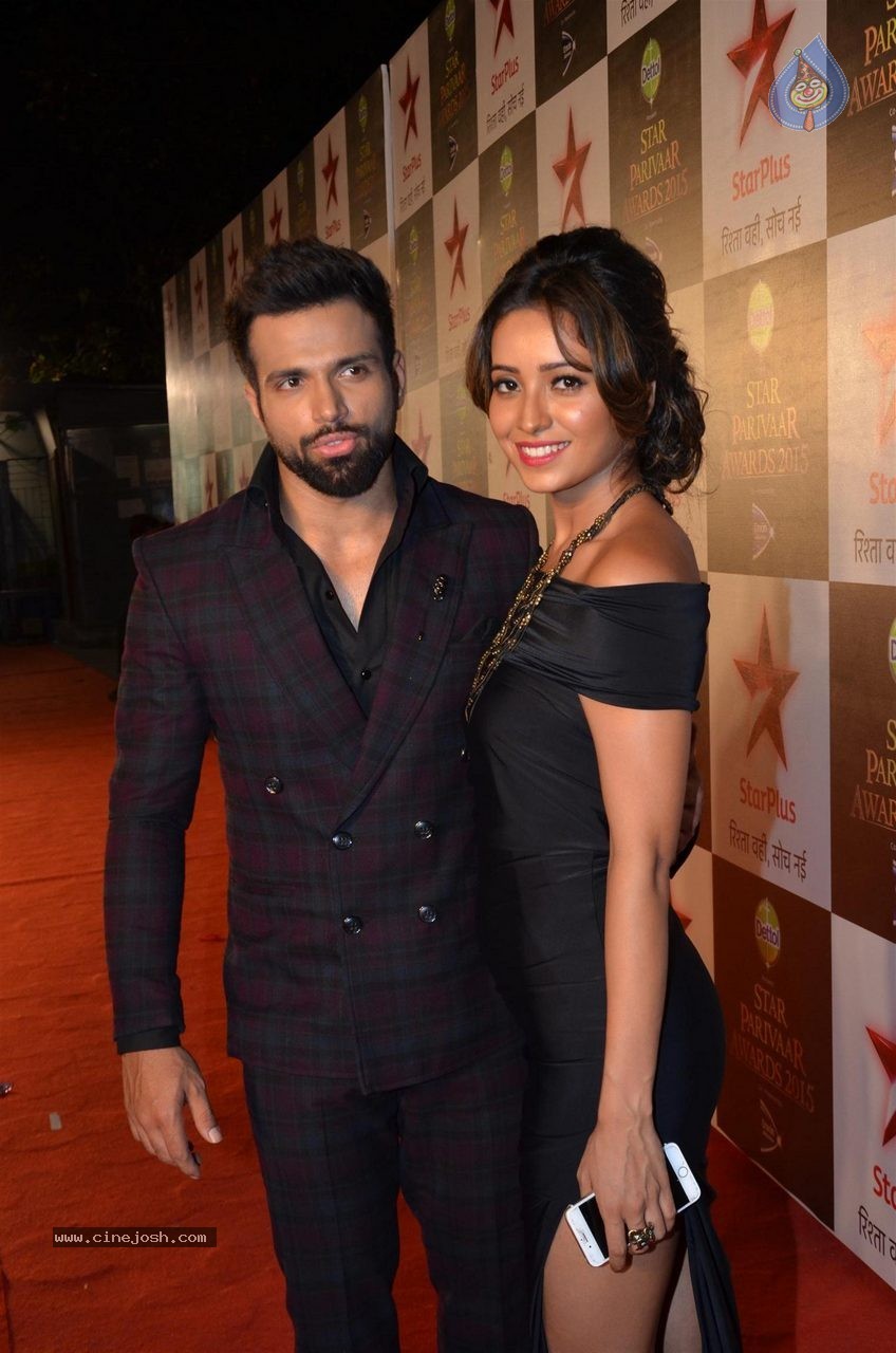 Top TV Celebs at the Star Parivaar Awards 2015 - 7 / 64 photos