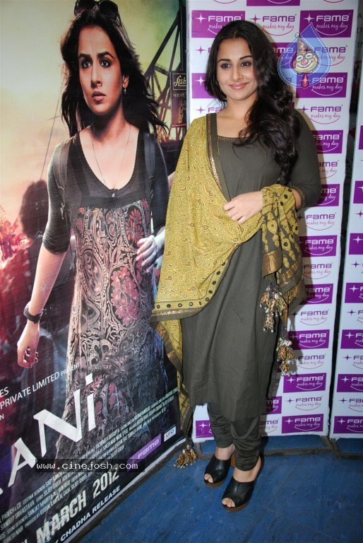 Vidya Balan Promotes Kahaani Film - 5 / 30 photos