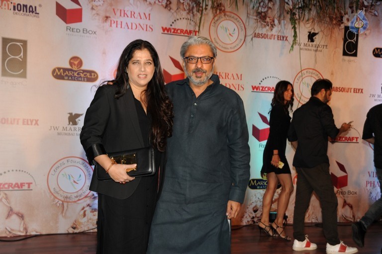 Vikram Phadnis 25 years Completion Fashion Show - 11 / 91 photos
