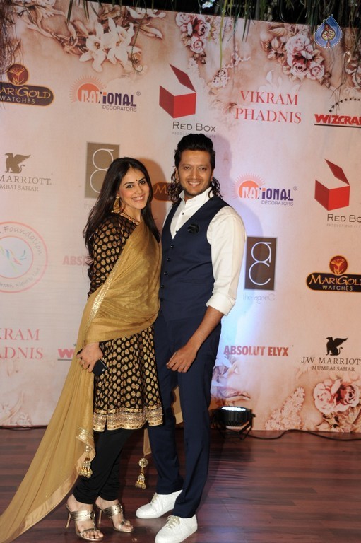 Vikram Phadnis 25 years Completion Fashion Show - 12 / 91 photos