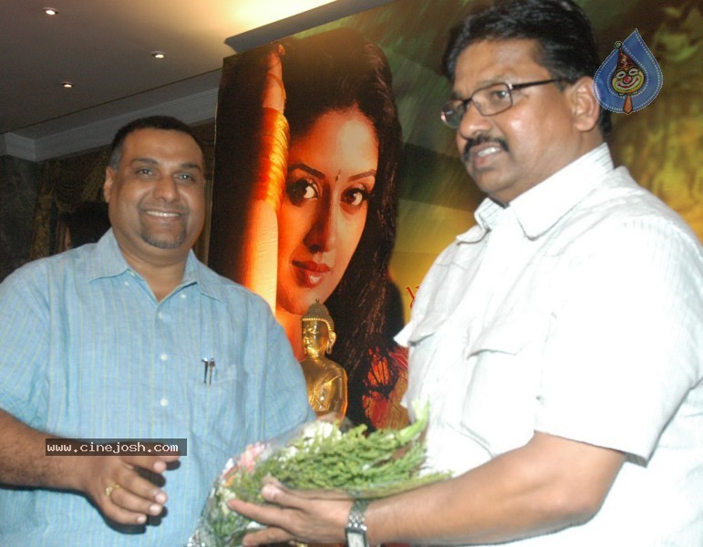Vimala Raman at You Know Amrapalli Film Launch - 1 / 20 photos