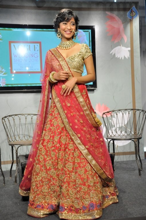 Vogue Wedding Show 2016 Prelude with Sayani Gupta - 2 / 42 photos