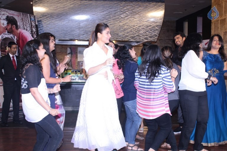 Womens Day Celebration with Ki and Ka Team - 10 / 63 photos