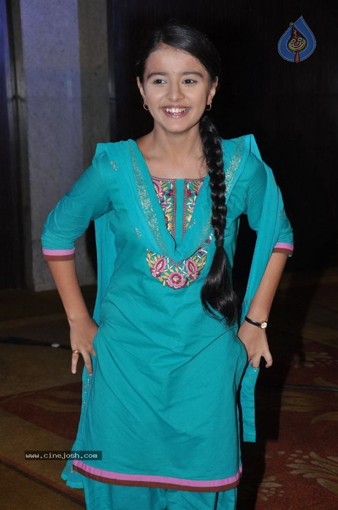 Zee TV Sapne Suhane Ladakpan Ke Show Launch - 21 / 39 photos