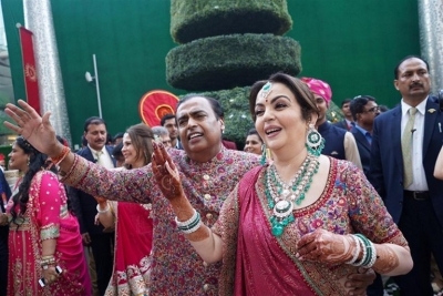 Akash Ambani and Shloka Mehta Wedding Reception Photos - 32 of 40