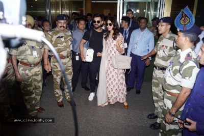 Anushka Sharma And Virat Kohli Spotted At Airport - 13 of 21