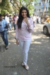 bolly-celebs-snapped-voting-for-loksabha-polls-2014