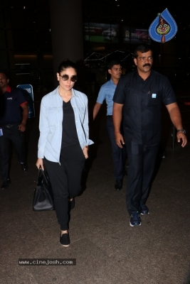 Bollywood Actresses Spotted at Airport - 8 of 42