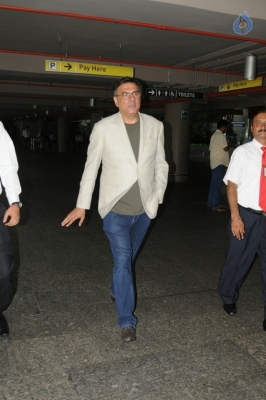 Bollywood Celebrities at Airport - 41 of 41