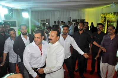 Bollywood Celebrities At Baba Siddique Iftar Party - 12 of 78