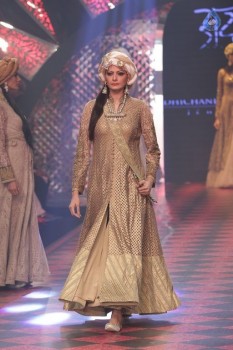 Bollywood Celebrities at IIJW 2015 Fashion Show 2 - 21 of 83