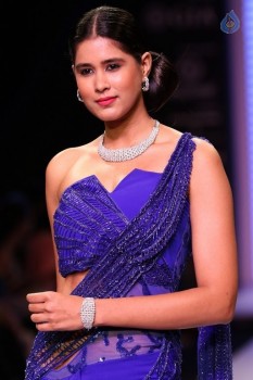 Bollywood Celebrities at IIJW 2015 Show - 78 of 90
