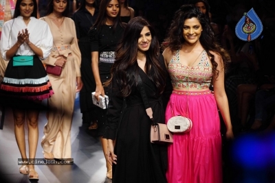 Bollywood Celebrities At Lakme Fashion Week - 5 of 14