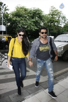 Bollywood Celebrities at Mumbai Airport - 16 of 36