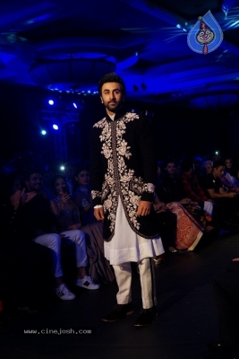 Bollywood Celebrities Ramp Walk At The Mijwan Fashion Show 2018 - 13 of 19