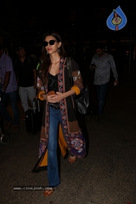 Bollywood Celebrities Spotted at Airport - 3 of 39
