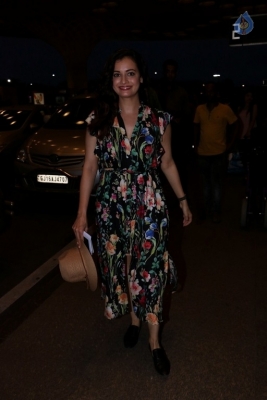 Bollywood Celebrities Spotted at Airport - 51 of 63