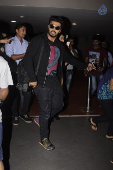 Bollywood Celebrities Spotted at Airport - 8 of 41