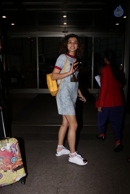 Bollywood Celebrities Spotted at Airport - 1 of 21