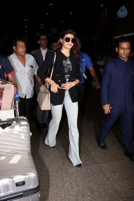 Bollywood Celebrities Spotted at Airport - 9 of 21