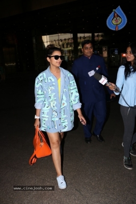 Bollywood Celebrities Spotted at Airport - 3 of 34