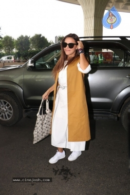 Bollywood Celebrities Spotted at Airport Photos - 8 of 15