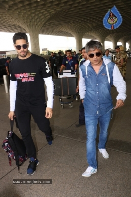 Bollywood Celebrities Spotted at Airport Photos - 10 of 15