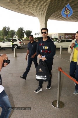 Bollywood Celebrities Spotted at Airport Photos - 12 of 15