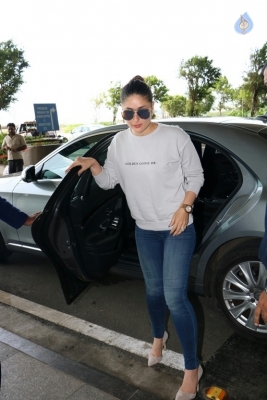 Bollywood Celebrities Spotted at Airport Photos - 18 of 27