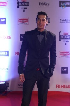 Celebrities at Filmfare 2016 Awards 2 - 13 of 80