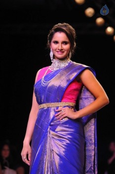 Celebrities at IIJW 2015 Show - 64 of 102