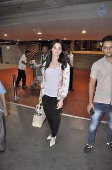 Celebrities at Mumbai Airport  - 6 of 20