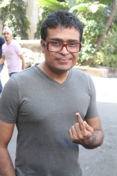 Celebrities Cast Their Vote in BMC Election 2017 - 7 of 54
