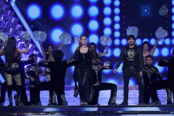 Celebrities Perform at Umang 2017 Show - 11 of 97