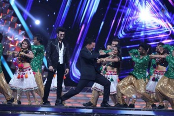 Celebrities Perform at Umang 2017 Show - 15 of 97