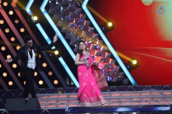Celebrities Perform at Umang 2017 Show - 66 of 97