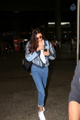 Celebrities Spotted at Airport - 33 of 41