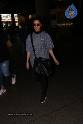 Celebrities Spotted at Airport Photos - 39 of 54